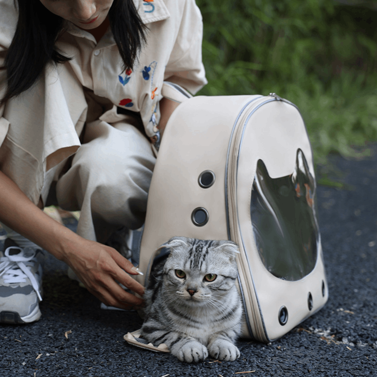 Mochila Transportadora Para Gato En Cuerina - Imagen 4